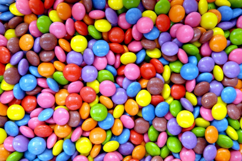 confiserie-BANDOL-min_smarties_confectionery_lenses-1150911